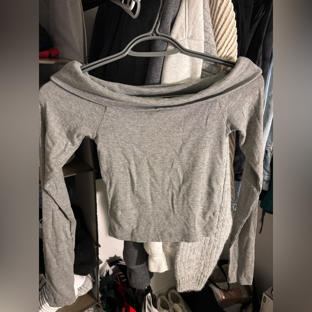 Ardene Gray Off-Shoulder Crop Top